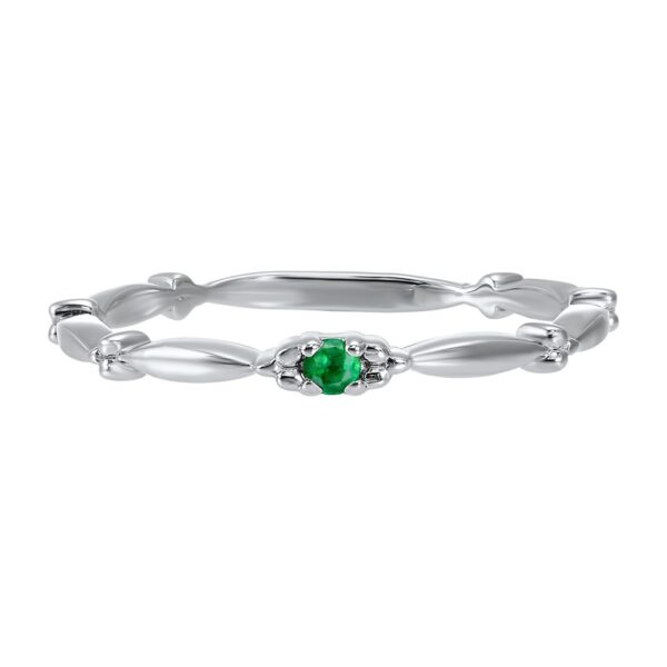 White Gold Fashion Ring with Emerald
