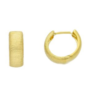 18 karat yellow gold hoop earrings. MADE IN ITALY.