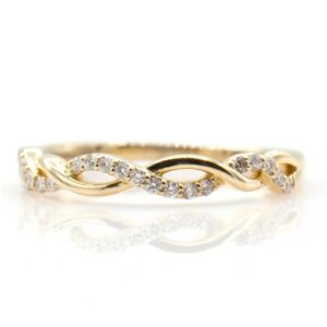 14 Karat Yellow Gold Diamond Fashion Ring